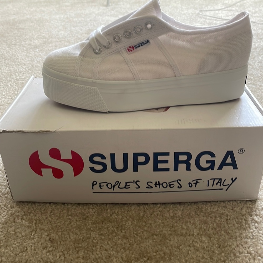 Superga size 9